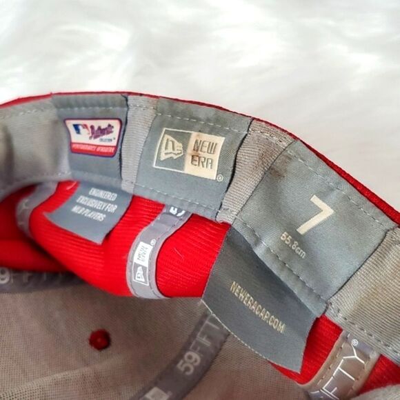 MLB Ohio Cincinnati Reds Red Baseball 59Fifty Size 7 New Era Fitted Baseball Hat - Picture 15 of 17